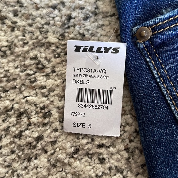 tillys size 5 jeans brand new - Picture 4 of 4